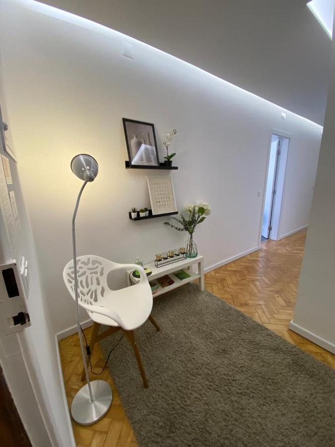 Good Time Airport In Lisbon Hotel Екстериор снимка